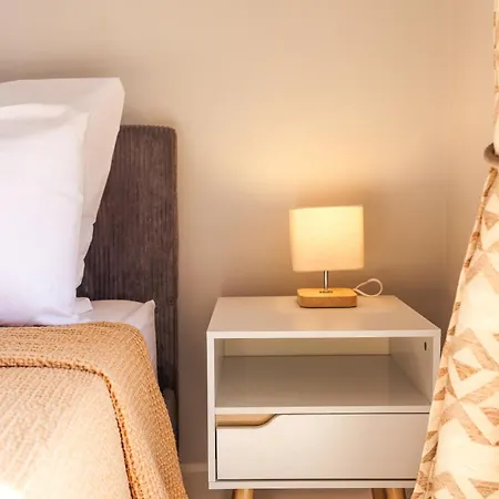 Azurappart Brilliant 2room, Massena