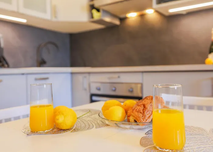 Azurappart Brilliant 2room, Massena Lejlighed