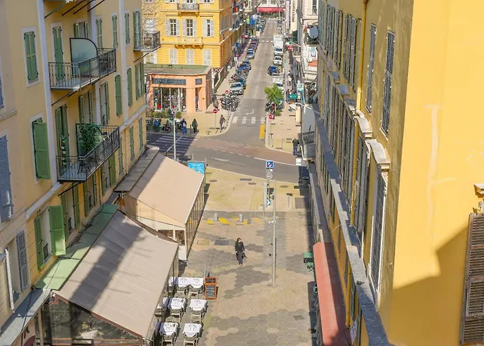 Azurappart Brilliant 2room, Massena *