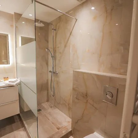Apartment Azurappart Brilliant 2room, Massena
